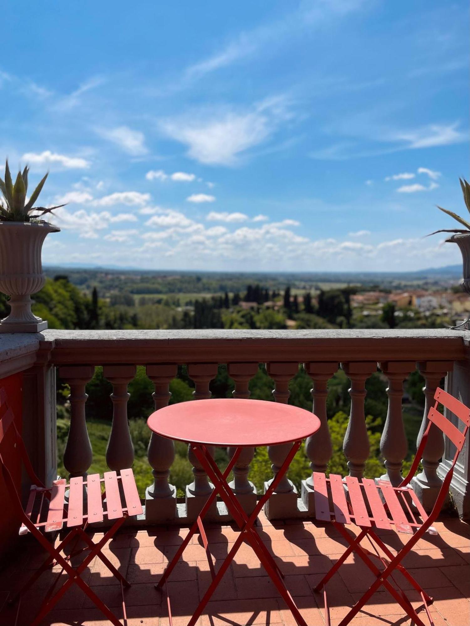 Quattro Gigli Hotel Montopoli in Val dʼArno Exteriör bild