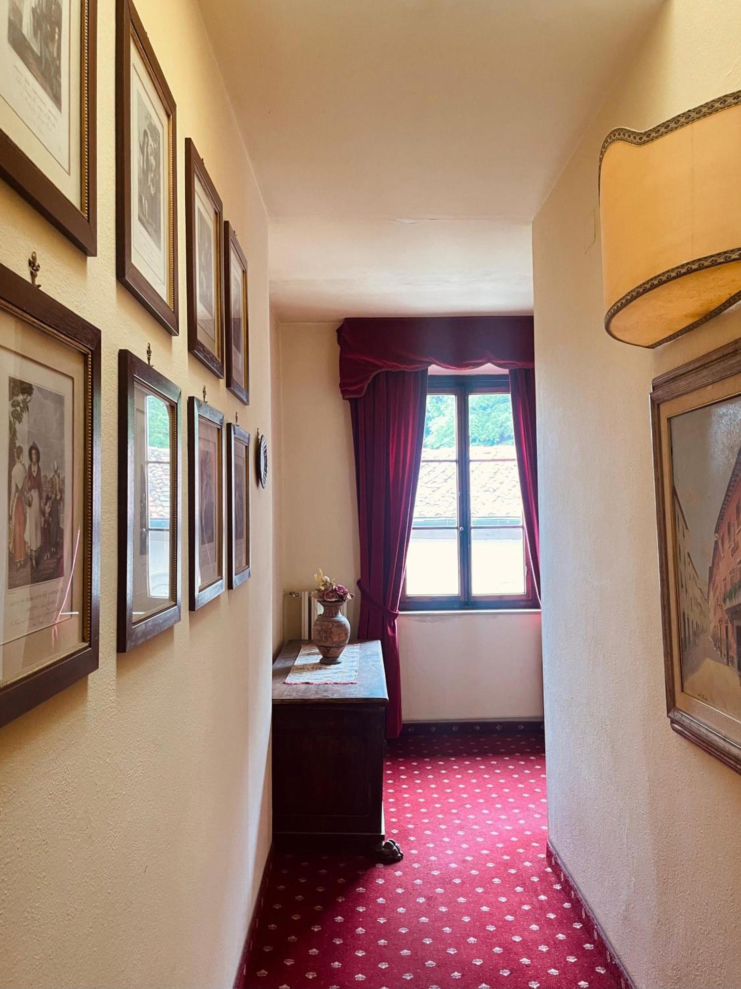 Quattro Gigli Hotel Montopoli in Val dʼArno Exteriör bild